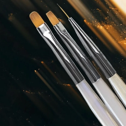 NAILSOFTHENIGHT Nail Art Brush, лайнер, 10 мм с удобной прозрачной ручкой с переливающим эффектом